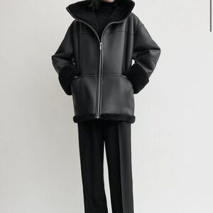 Toteme Signature shearling jacket black size XXS